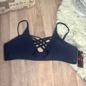 Shekini Navy Criss-Cross Front Swimsuit Top - Med